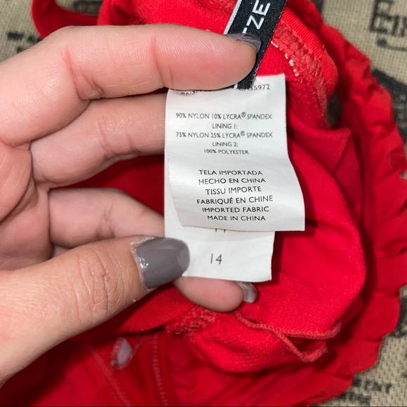 Jantzen Red Ruffle V Neck Swimsuit Size 14 Excellent Condition - Picture 12 of 14